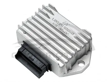 Nur Heute Lichtmaschinenregler mit 8 Anschlüsse Ape 50 ZAPC80