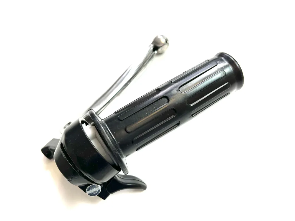 Echt IMPORT Gasgriff mit Choke Längsrille mit Chrom-Bremshebel Typ Magura