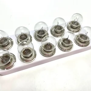 Angebot 10 x Glühbirnen mit Kragen P26S für Scheinwerfer 6V 15W