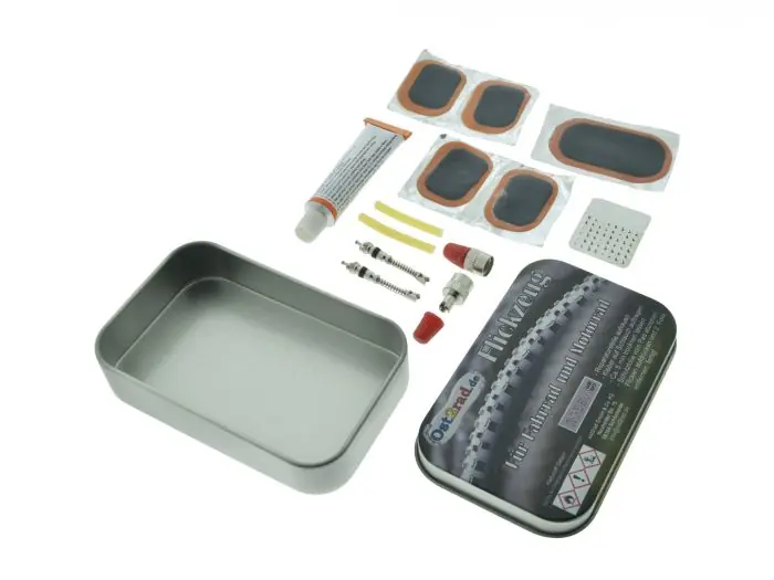 Abverkauf Flickzeug Set für Luftschlauch, Fahrrad, Moped, Motorrad universal mit Ventile